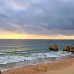 Apartman Luxury 5 Min With Balcony, Pool, Wifi, Ac, Smarttv Portimão