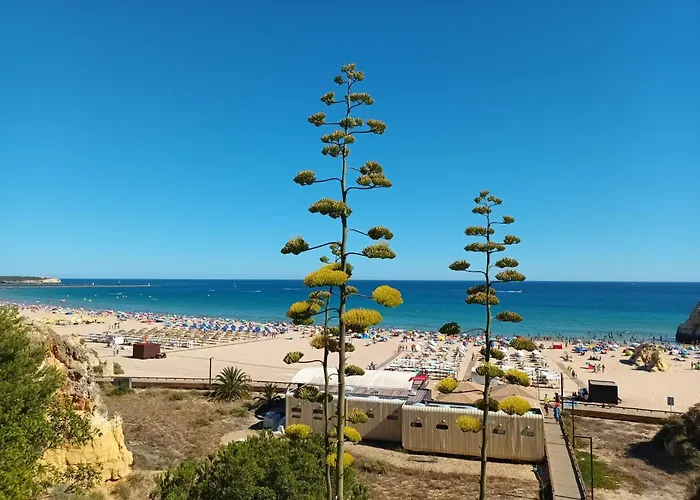 Luxury 5 Min With Balcony, Pool, Wifi, Ac, Smarttv * Portimão