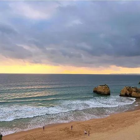 Appartement Luxury 5 Min With Balcony, Pool, Wifi, Ac, Smarttv Portimão