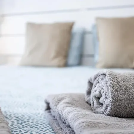 아파트 Luxury 5 Min With Balcony, Pool, Wifi, Ac, Smarttv 포티마오