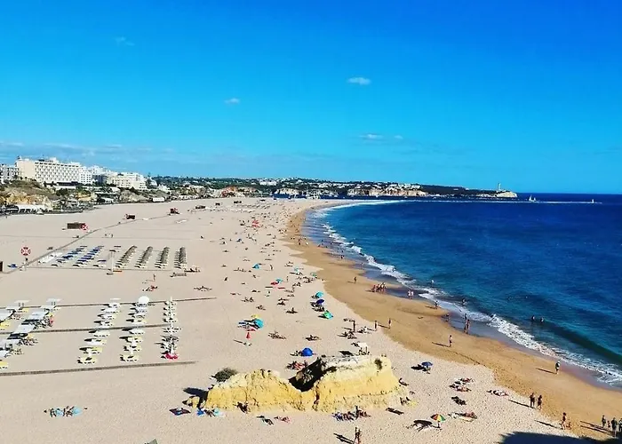 Luxury 5 Min With Balcony, Pool, Wifi, Ac, Smarttv Appartement Portimão